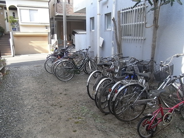 和光ハイツの駐車場