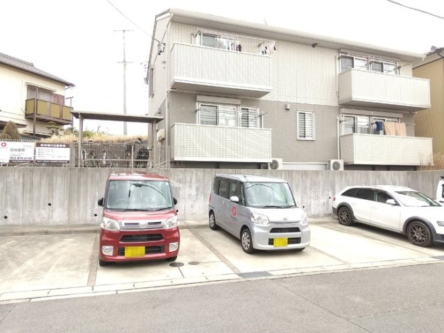 エクレール新栄Ⅲ　　刈谷市近郊の賃貸はクラスホーム刈谷店の駐車場