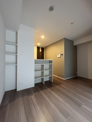 こちらの居間で趣味の時間をお楽しみください☆