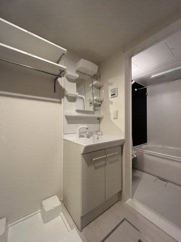 コンパクトで使いやすい洗面所☆