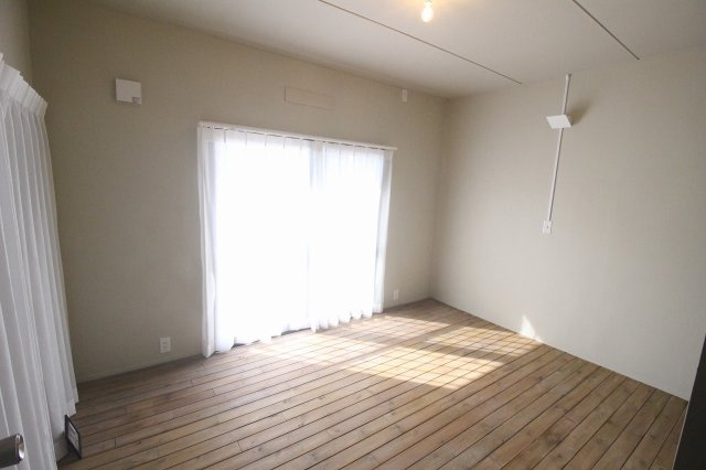 野木町若林の洋室|1階の洋室（6帖）