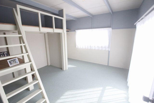 野木町若林の子供部屋|2階東側の洋室（8帖）