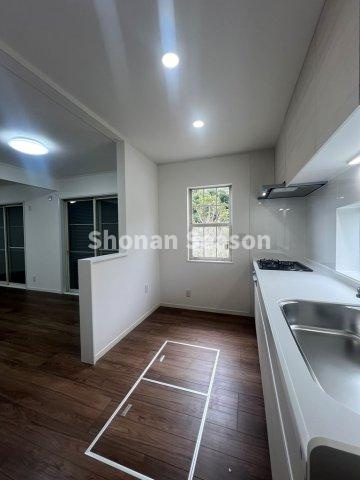 【キッチン】 | 「床下収納」には備蓄品やペットボトルもたっぷり収納可能です♪