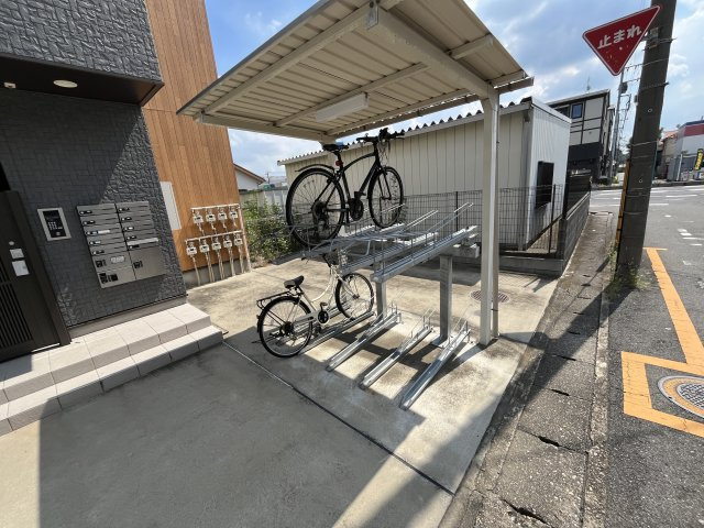 イーストタウンＭＴＫⅡの駐車場|駐輪場です