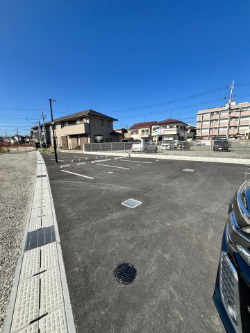 クレアトゥールの駐車場