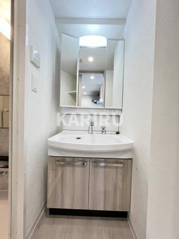 プレサンスＯＳＡＫＡ東成中本ハーヴィル の洗面所