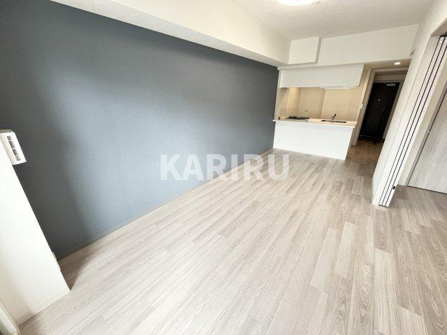 プレサンスＯＳＡＫＡ東成中本ハーヴィル の居間・リビング