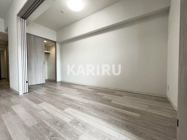 プレサンスＯＳＡＫＡ東成中本ハーヴィル の洋室