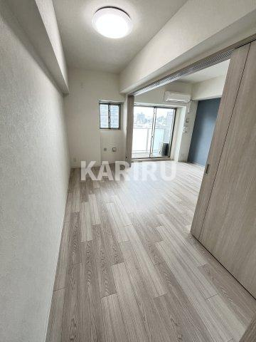 プレサンスＯＳＡＫＡ東成中本ハーヴィル の洋室