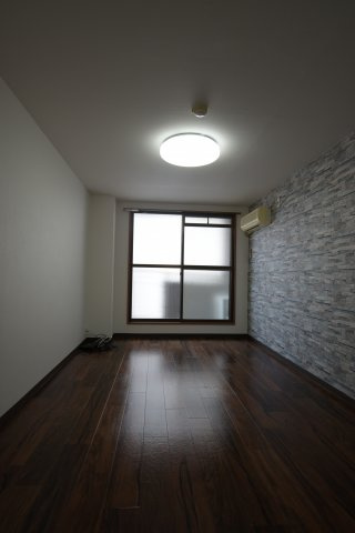 大阪市浪速区日本橋西２丁目の賃貸マンションの内装