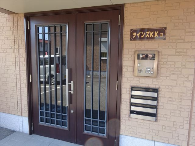 ツインズＫ．Ｋ　Ⅱ棟のセキュリティ|オートロックで安心の生活を！