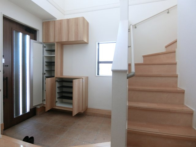 井田戸建の内装