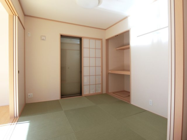 井田戸建の和室