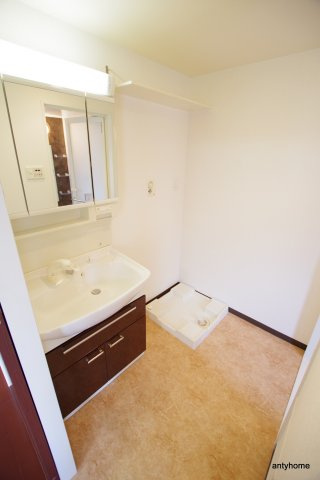 N’s First 仲介手数料無料の洗面所