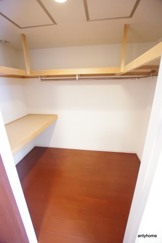 N’s First 仲介手数料無料の収納