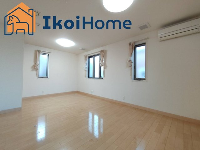 神戸市西区白水1丁目　中古一戸建のエントランス|●年中無休：当日予約可●　西区、垂水区、明石市初。弊社は契約前に新築戸建の住宅診断を無料で行っています