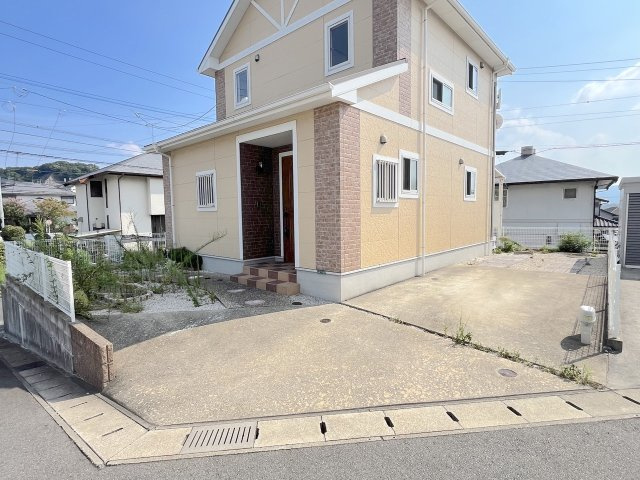 水城６丁目戸建ての駐車場