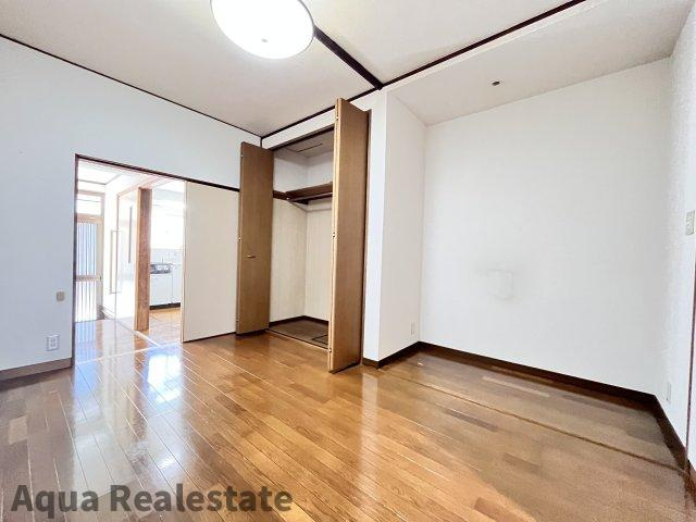 高松市福岡町戸建ての居間・リビング|居間です