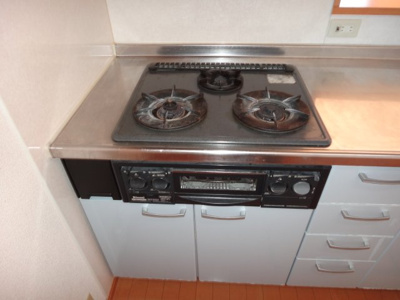 【キッチン】 | ティファニー益城 | 3口コンロ
