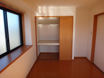 【洋室】 | ティファニー益城 | 落ち着いた色調の洋室です