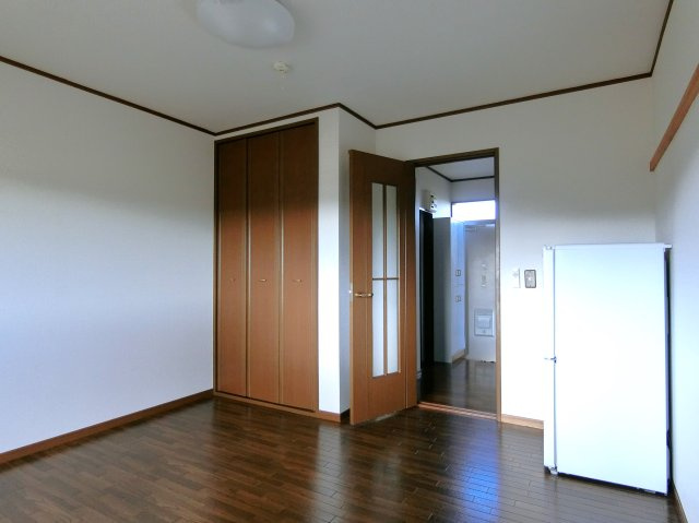 プレステージ家之子の洋室