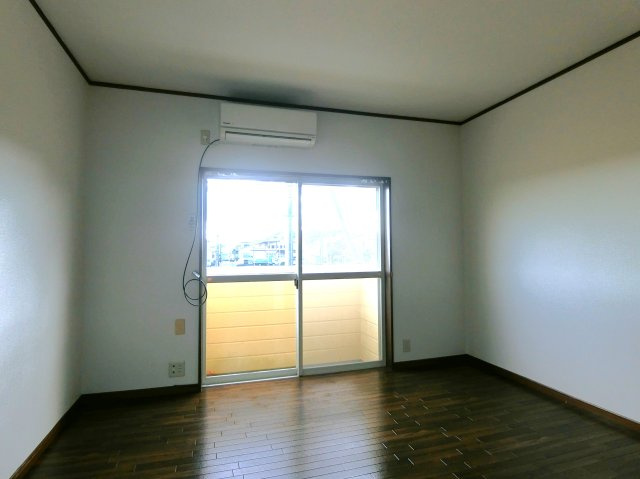 プレステージ家之子の居間・リビング