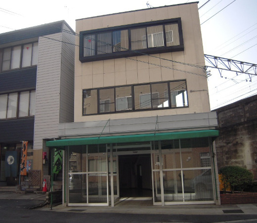 大津市大江２丁目の店舗の外観