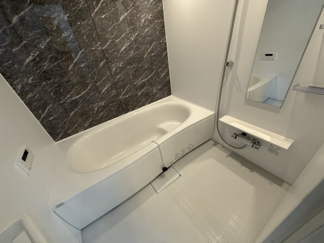 メゾングレーヌ東出Ａの浴室