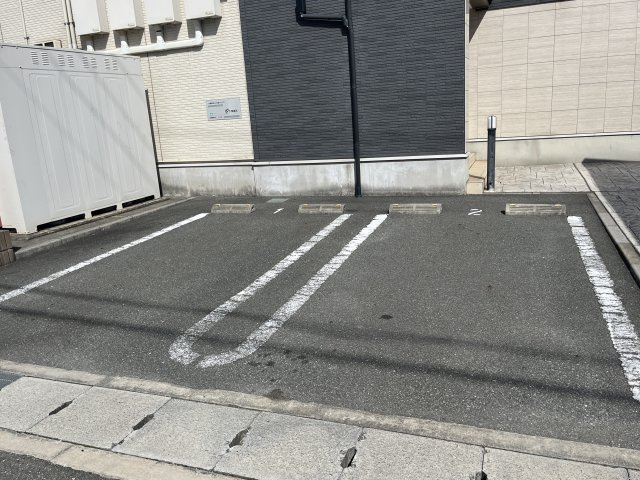イッピータウンの駐車場
