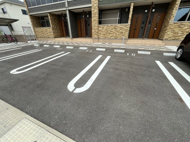 アイビー・ロードⅡの駐車場