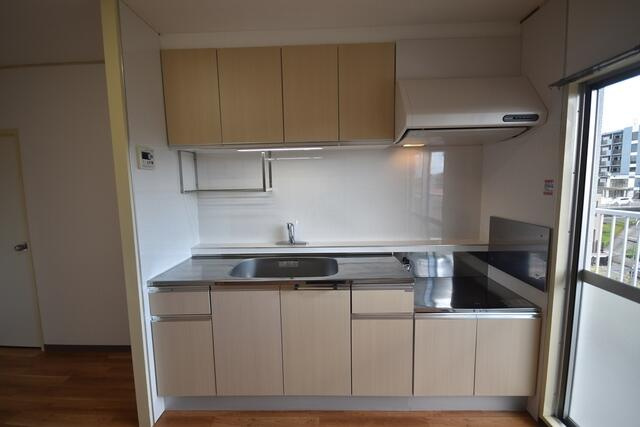 スカイテラスのキッチン|すっきりしたキッチン