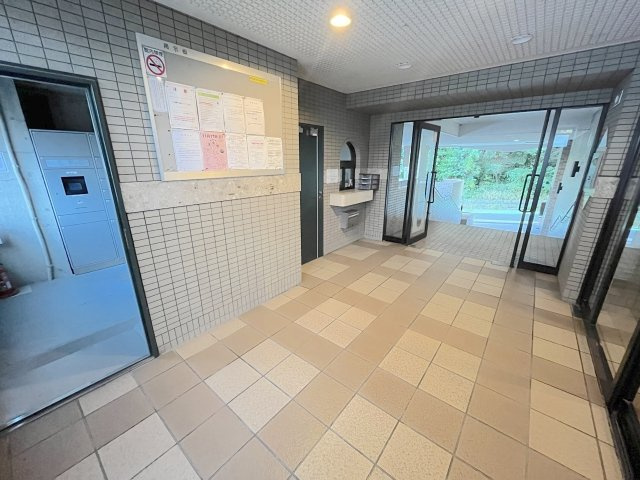 ヴィクトリア城南グレースのエントランス