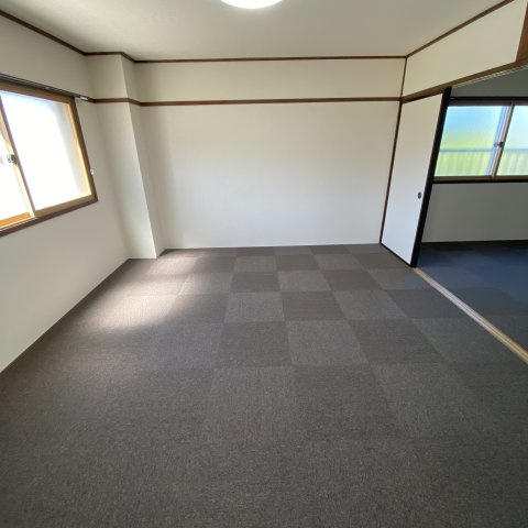 東光マンションの洋室|コンパクトで使いやすい洋室です