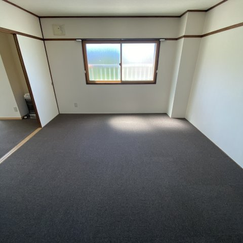 東光マンションの洋室|きれいな洋室です