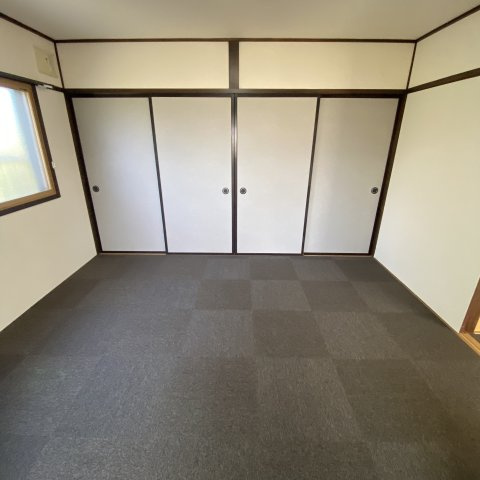 東光マンションの洋室|広々とした洋室です