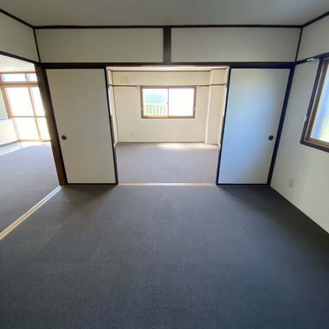東光マンションの洋室|広々とした洋室です