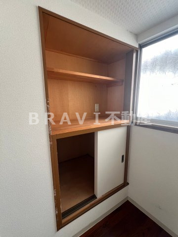 生野区中川一丁目店舗　BRAVI不動産の収納|【生野区中川一丁目店舗付住宅】専用の収納スペースです