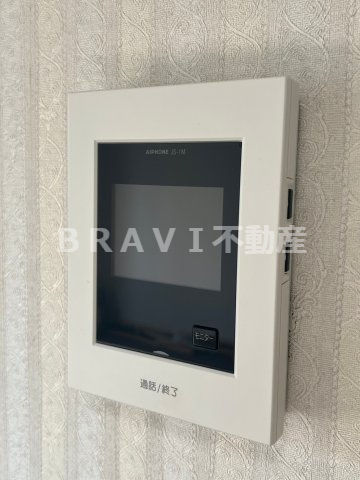 生野区中川一丁目店舗　BRAVI不動産のセキュリティ|【生野区中川一丁目店舗付住宅】モニター付インターホン