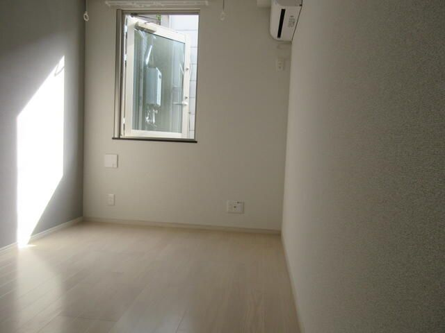 カロクティルの洋室|ゆとりの広さです