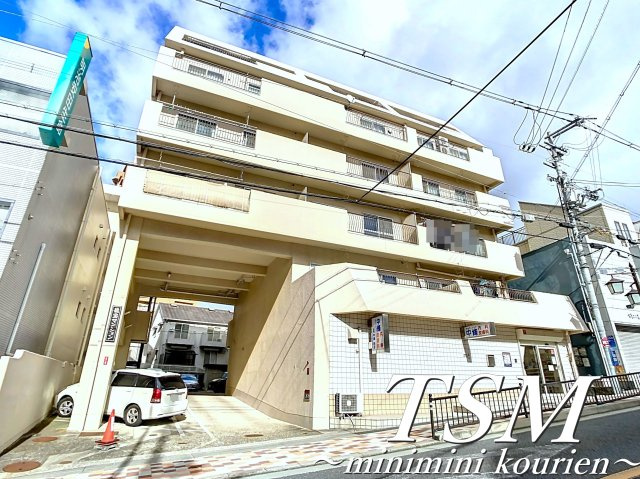 龍宝マンションの外観