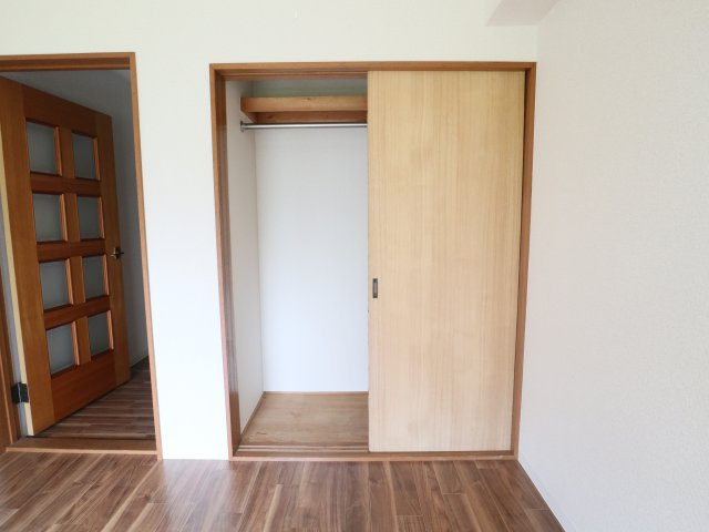 リバーサイド藤の内装