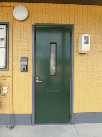 プログレス　A棟の玄関