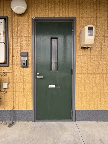 プログレス　A棟の玄関