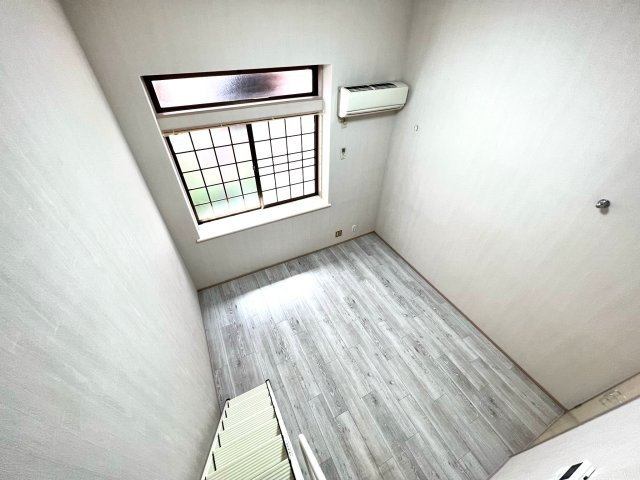 入間川プレミアムの内装|明るい色調の室内です