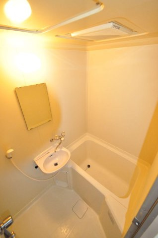大阪市都島区高倉町１丁目の賃貸マンションの浴室