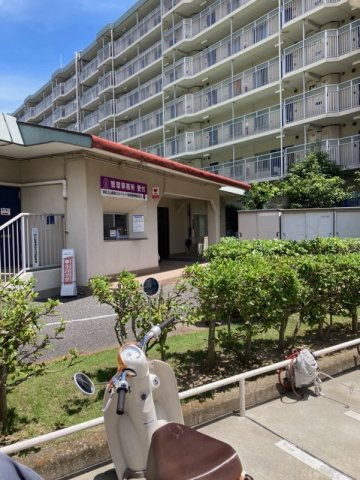 明石土山駅前スカイハイツＢ棟の外観|落ち着いた雰囲気の外観です