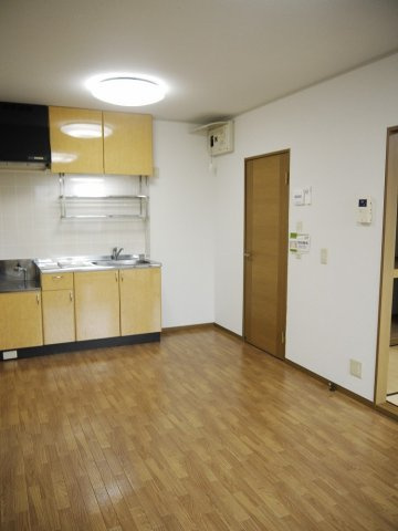 ファミーユ21 Ａ棟の居間・リビング