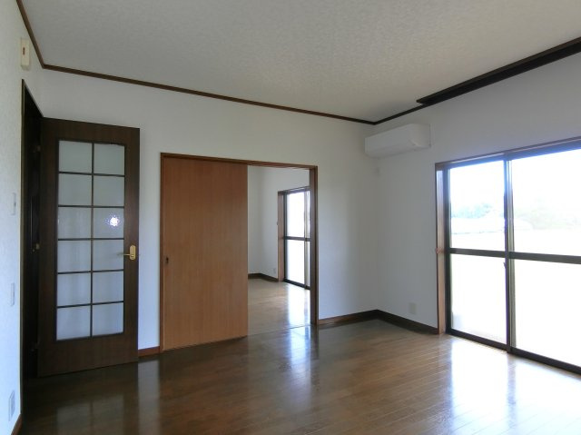 田間平屋の居間・リビング