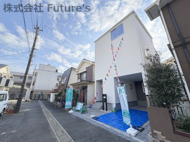 三郷市戸ヶ崎1丁目　新築戸建　全1棟　の前面道路含む現地写真|前面道路含む現地写真です。