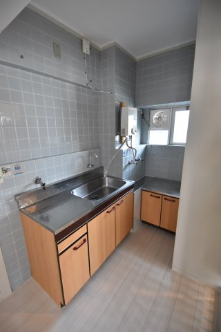 大阪市都島区中野町１丁目の賃貸マンションのキッチン